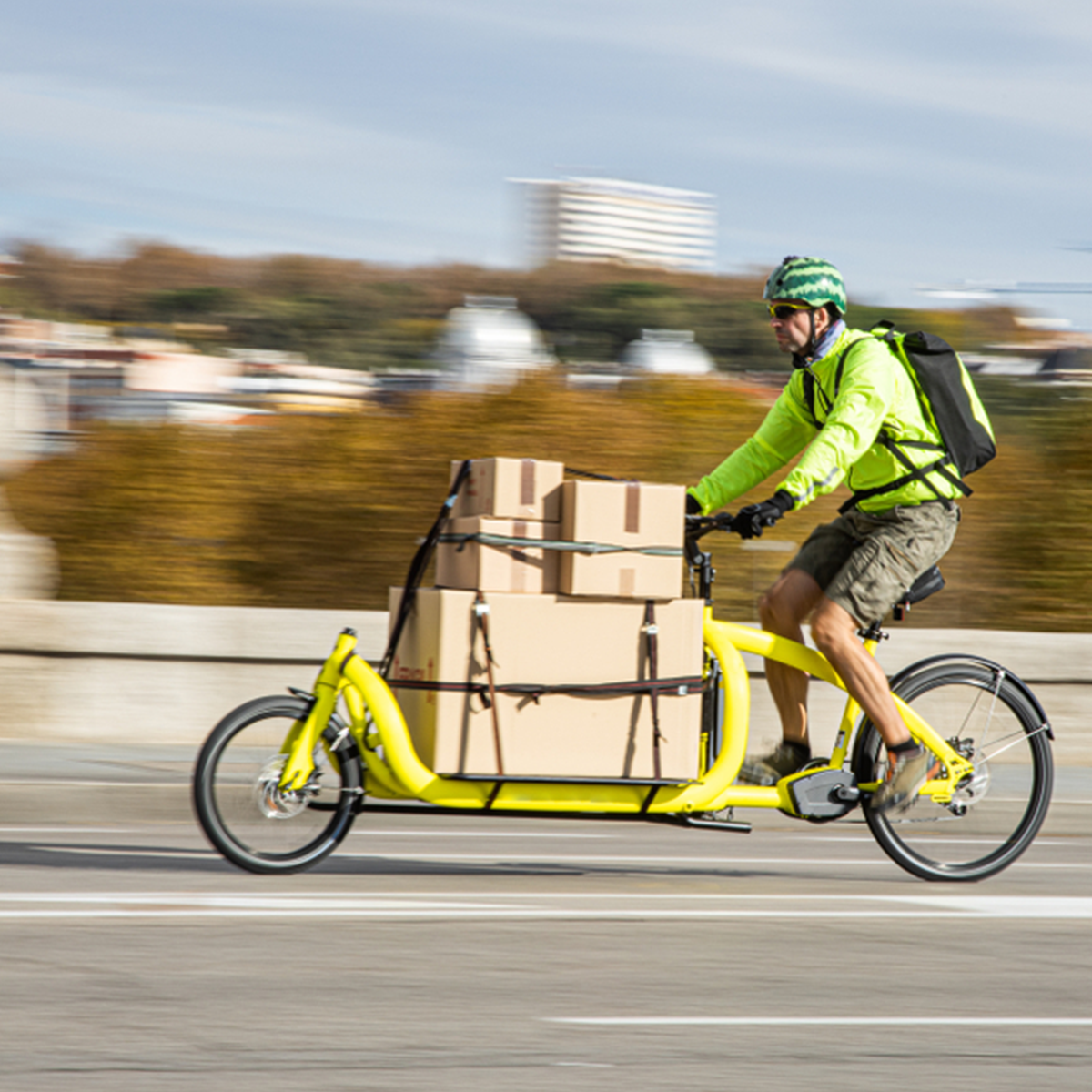 La logistique urbaine - coursier à vélo - Etyo